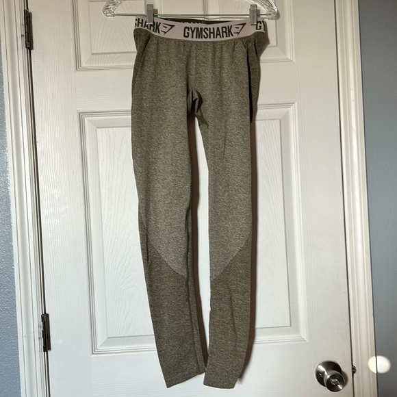 Gymshark leggings sage green size M - Picture 1 of 3